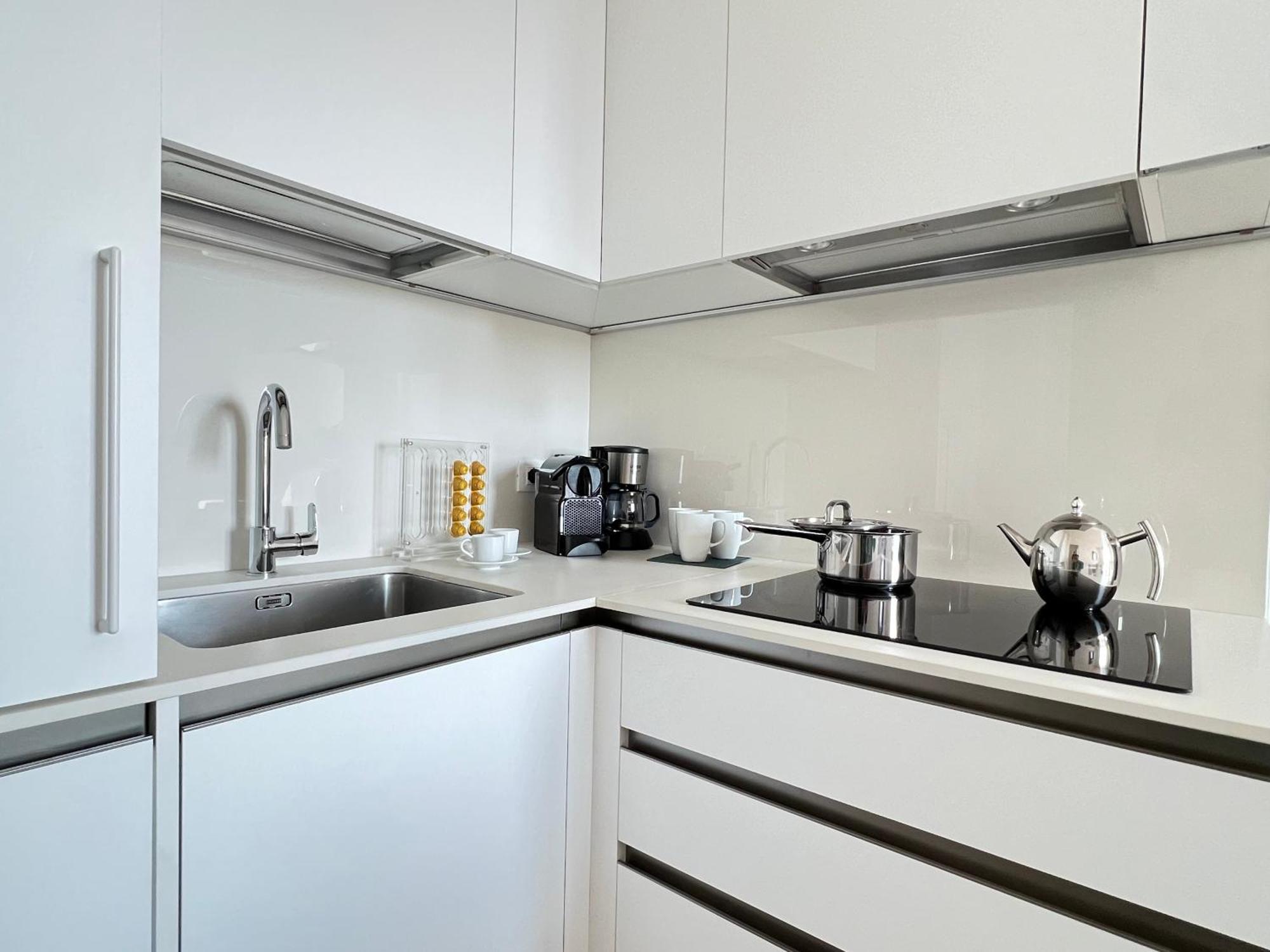 Gold Garda Desenzano Apartment Десенцано дел Гарда Екстериор снимка