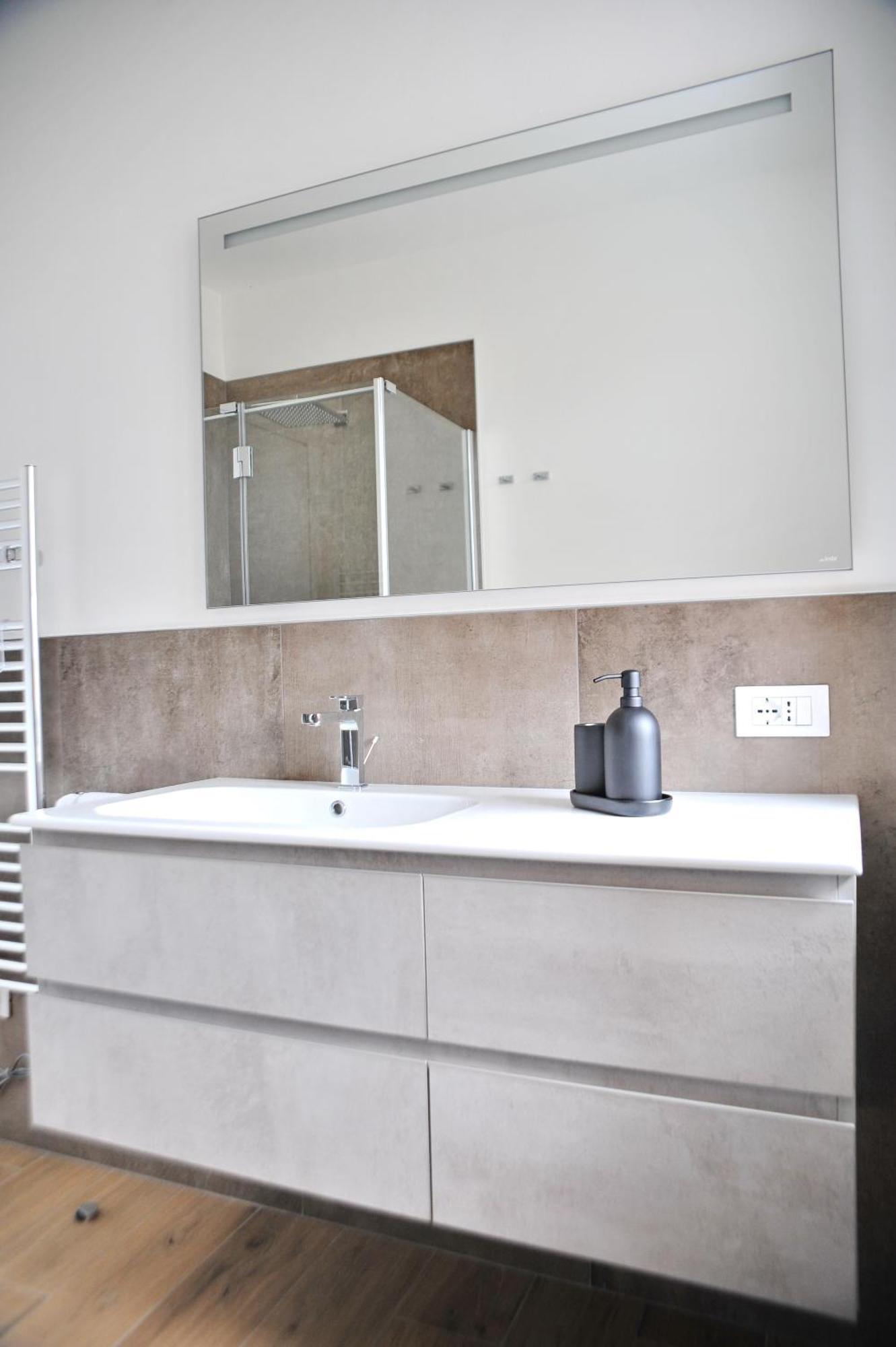Gold Garda Desenzano Apartment Десенцано дел Гарда Екстериор снимка